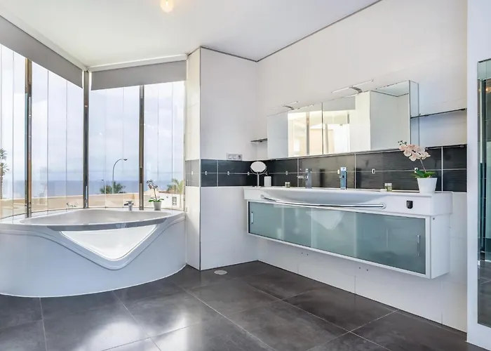 Olbia Charming Dreamview With Jacuzzi Holiday home