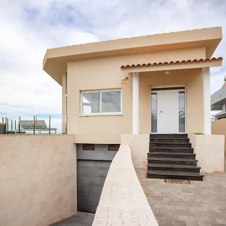 Hébergement de vacances Olbia Charming Dreamview With Jacuzzi *