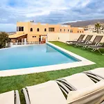 度假居 Olbia Charming Dreamview With Jacuzzi 阿德耶