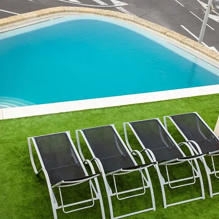 度假居 Olbia Charming Infinity Pool Sea View 阿德耶